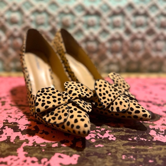 PIERRE DUMAS Leopard Bow silver heels sz 8 - Picture 3 of 12